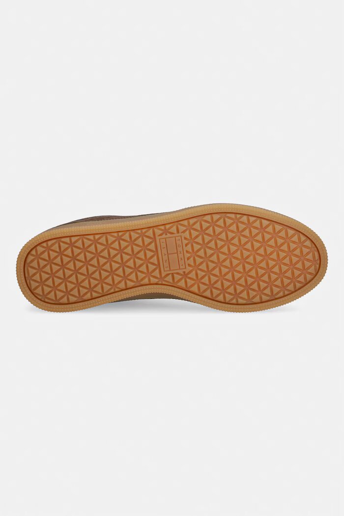 Tommy Jeans THE GREENWHCH EDGE SUEDE мъжки маратонки от велур кафяви EM0EM01732