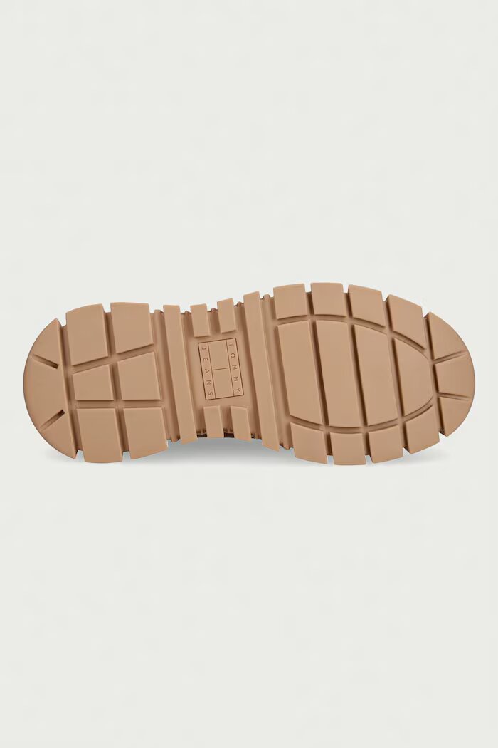 Tommy Jeans TJW PLATFORM SNEAKER SUEDE маратонки дамски от велур кафяви EN0EN03132