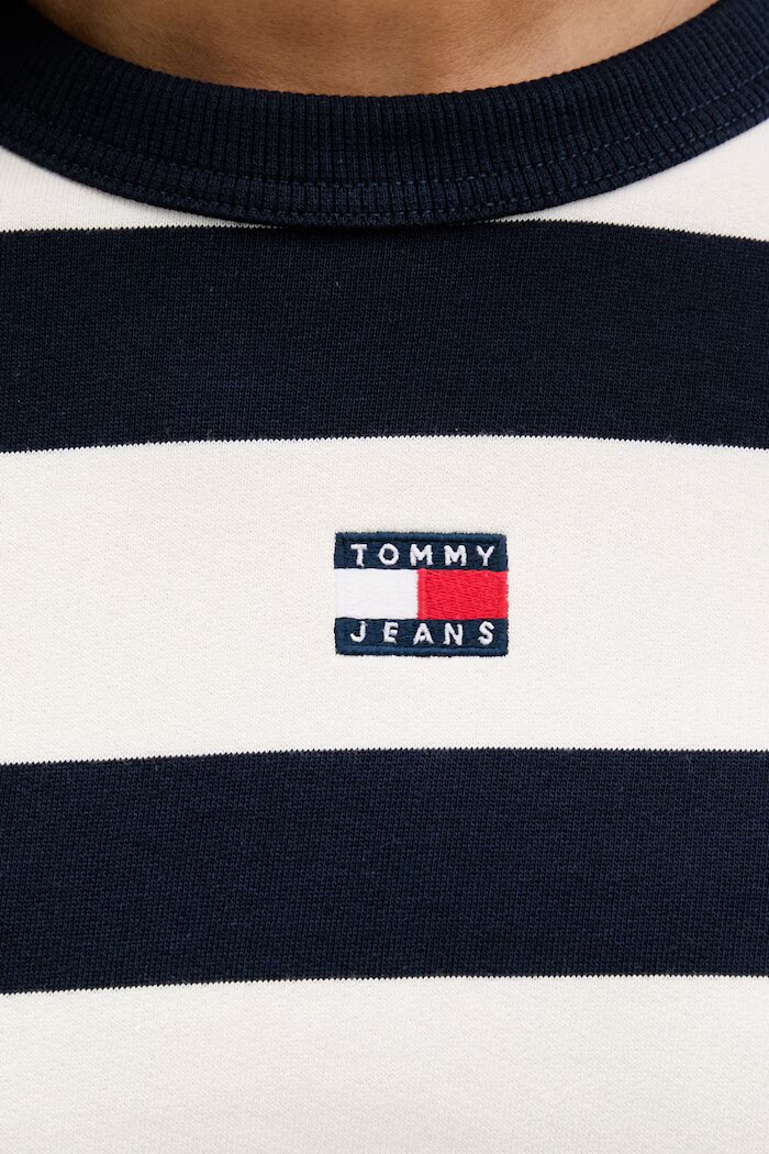 Tommy Jeans уголемен суичър дамски от памук тъмносин DW0DW22824