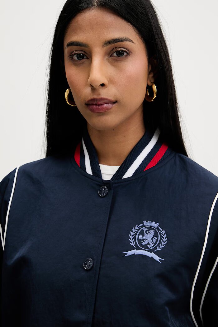 Tommy Jeans яке бомбър дамско тъмносиньо DW0DW22919