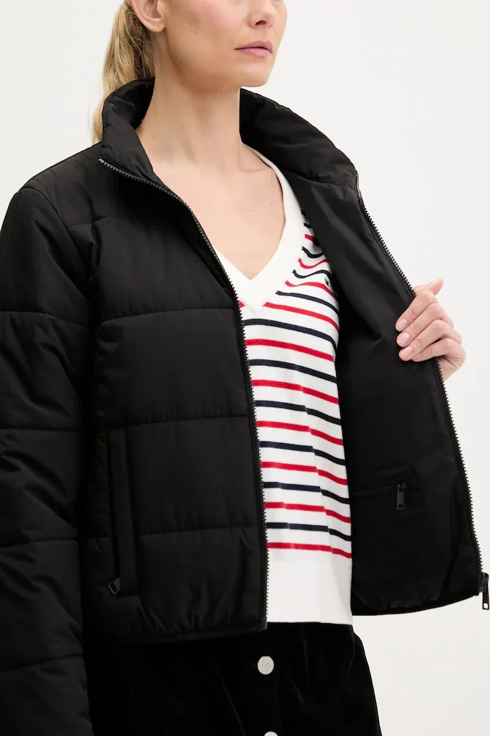 Tommy Jeans Яке в черно зимен модел DW0DW20958
