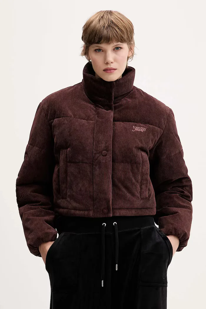 Tommy Jeans Яке в кафяво зимен модел с уголемена кройка DW0DW21658