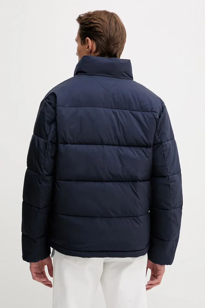 Tommy Jeans Яке в тъмносиньо зимен модел DM0DM22040