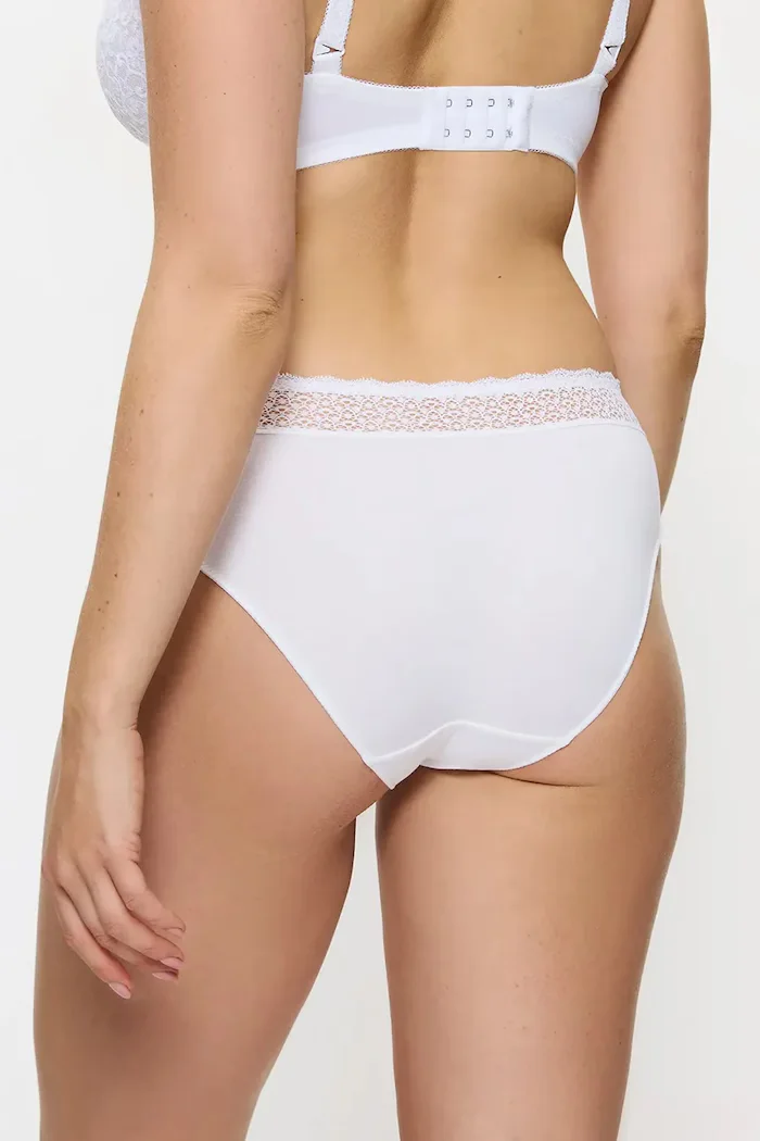 Triumph Бикини Feel of Modal в бяло 10214403
