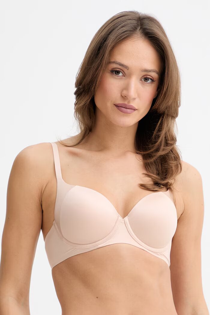 Triumph сутиен Body Make-Up Soft Touch бежов 10194318