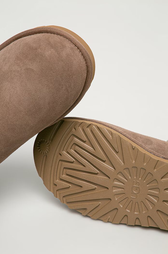 UGG Апрески Classic Mini II в кафяво 1016222.CRBO