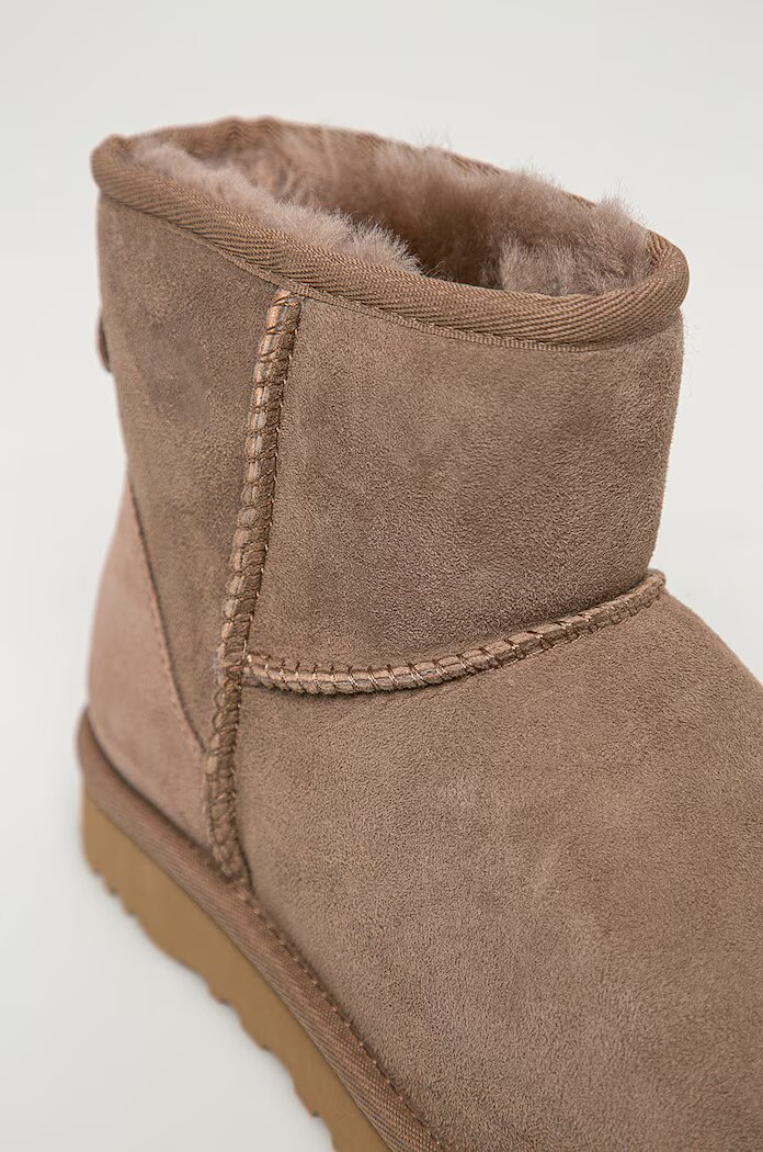 UGG Апрески Classic Mini II в кафяво 1016222.CRBO