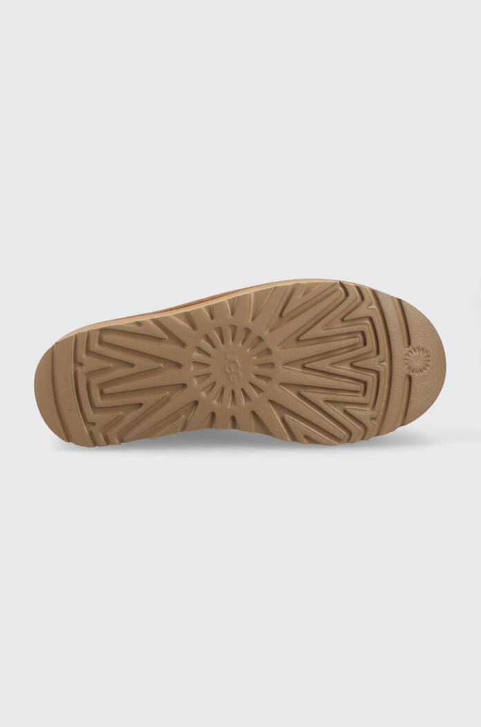 UGG Апрески Classic Mini Platform в кафяво 1134991.CHE