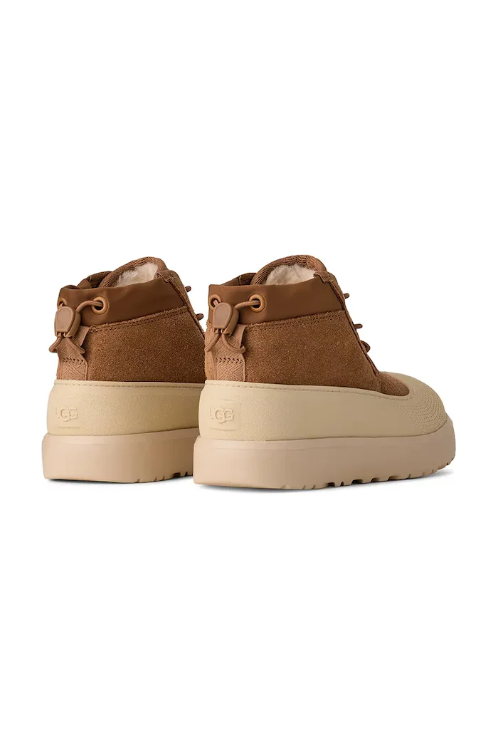 UGG апрески за деца от велур NEUMEL WEATHER HYBRID кафяви 1171299K