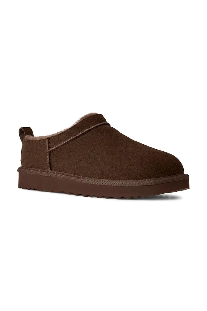 UGG пантофи дамски от велур W Classic Micro кафяви 1173891.DDC