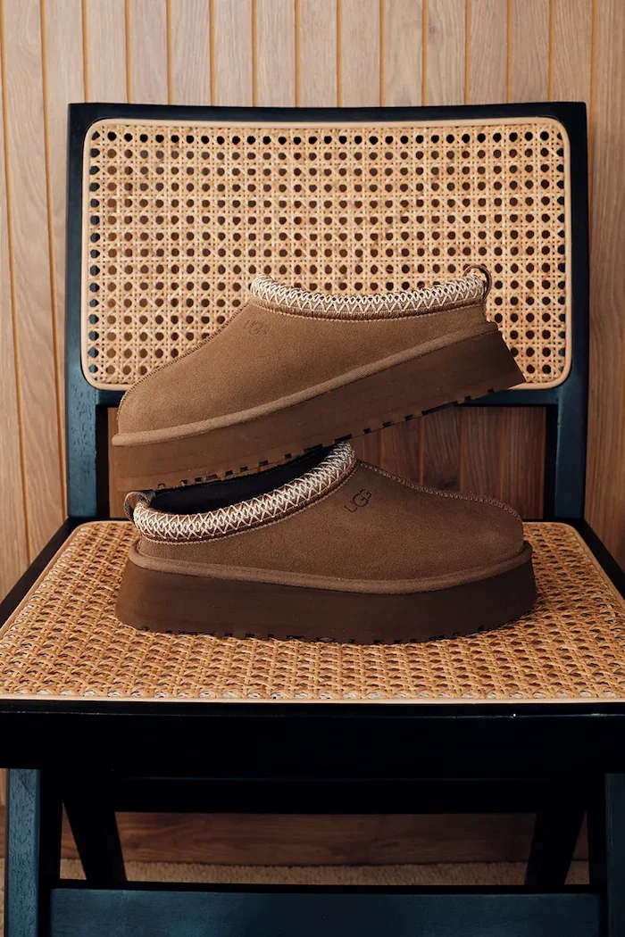 UGG пантофи дамски от велур W Tazz II кафяви 1174471.LBNZ