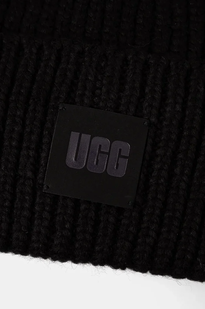 UGG шапка beanie дамска с вълна черна 20061