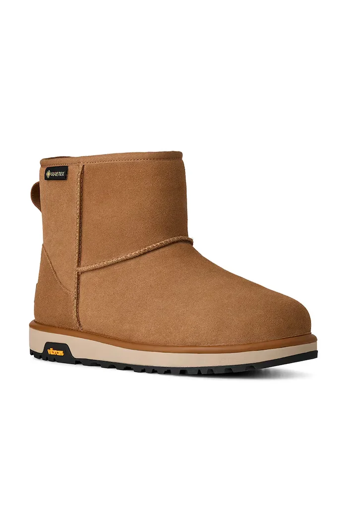 UGG Велурени апрески Classic Mini GTX в кафяво 1171150.CHE