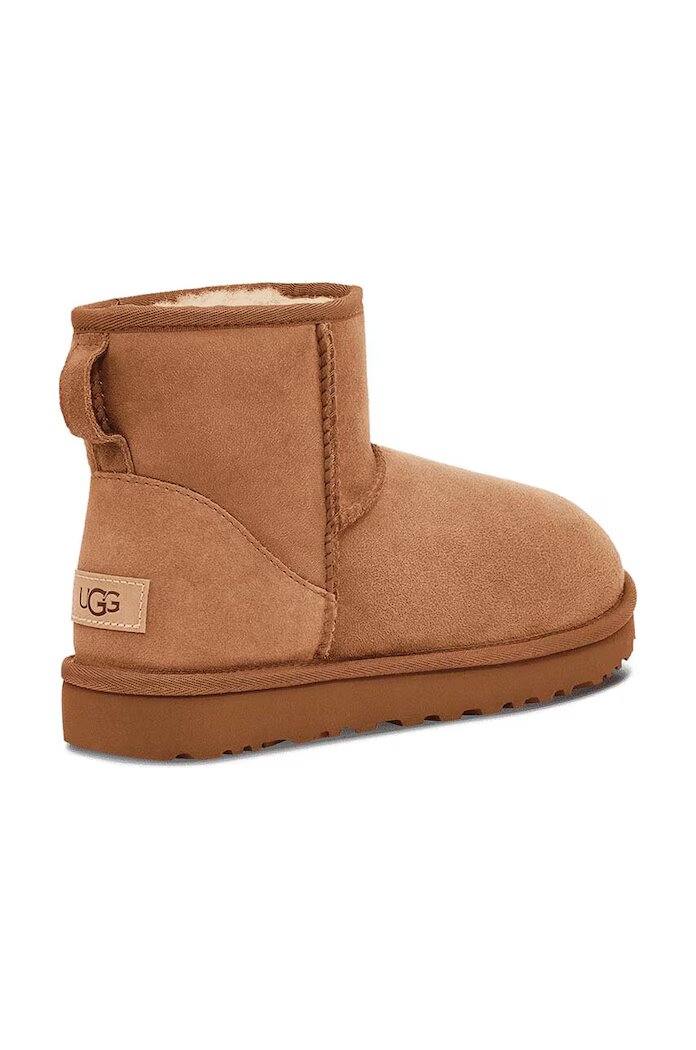 UGG Велурени апрески Classic Mini II в кафяво 1016222.CHE