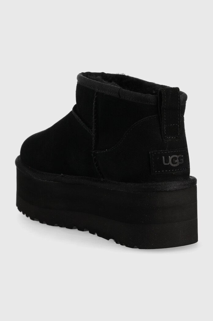 UGG Велурени апрески W Classic Ultra Mini Platform в черно 1135092.BLK