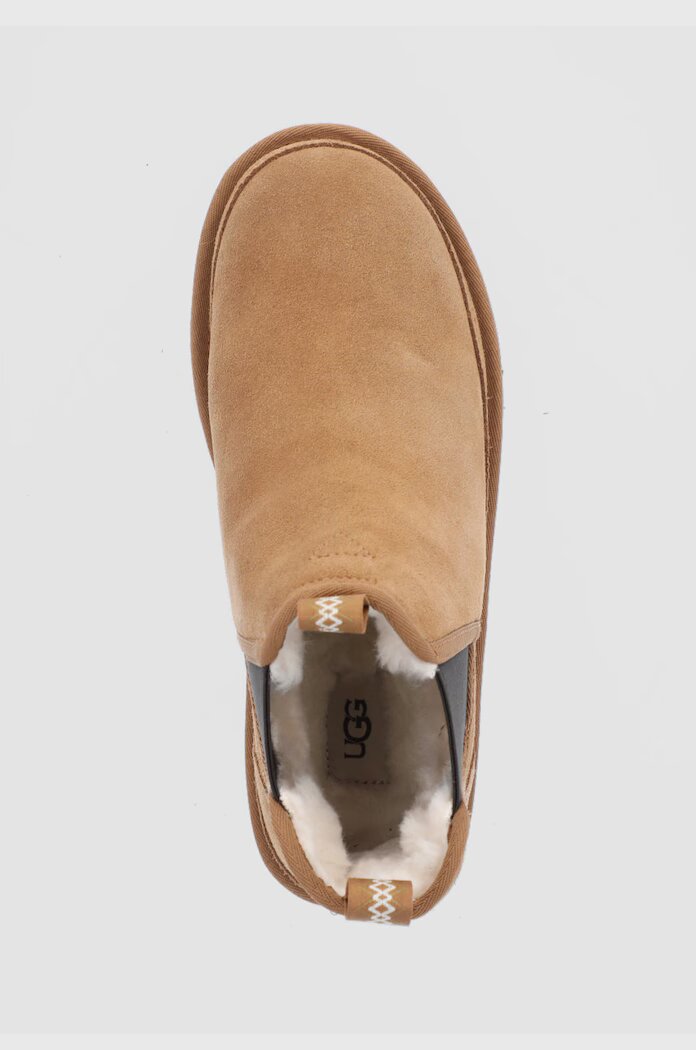 UGG Велурени боти челси Neumel Chelsea мъжки в кафяво 1121644-CHE