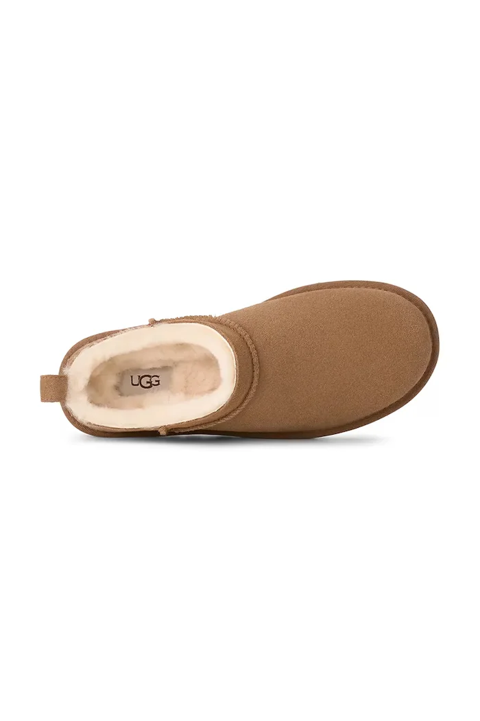 UGG Велурени чехли Classic Micro в кафяво 1173891.CHE
