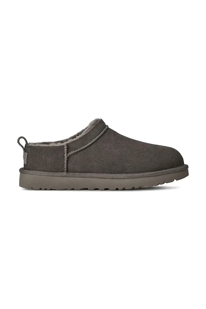 UGG Велурени чехли W Classic Micro в кафяво 1173891.DNSS