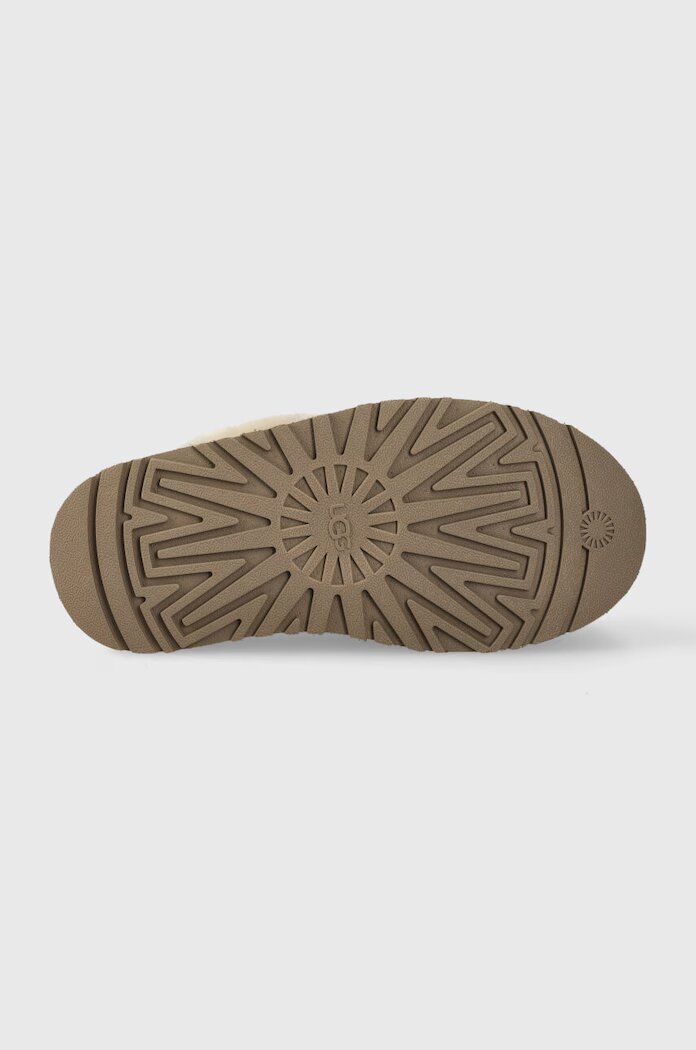UGG Велурени чехли W FUNKETTE в кафяво 1113474 CHE