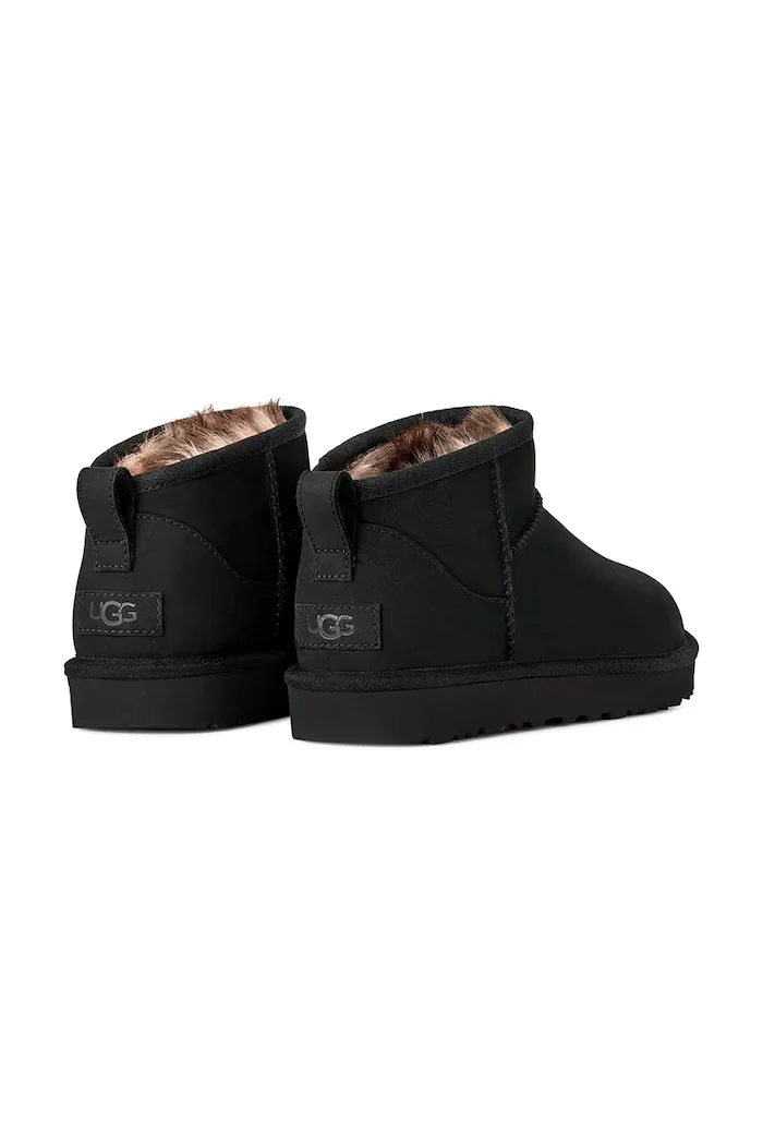 UGG W Classic Ultra Mini Nubuck апрески дамски от велур черни 1184556.BLK
