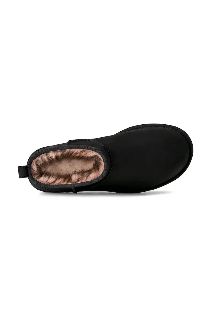 UGG W Classic Ultra Mini Nubuck апрески дамски от велур черни 1184556.BLK