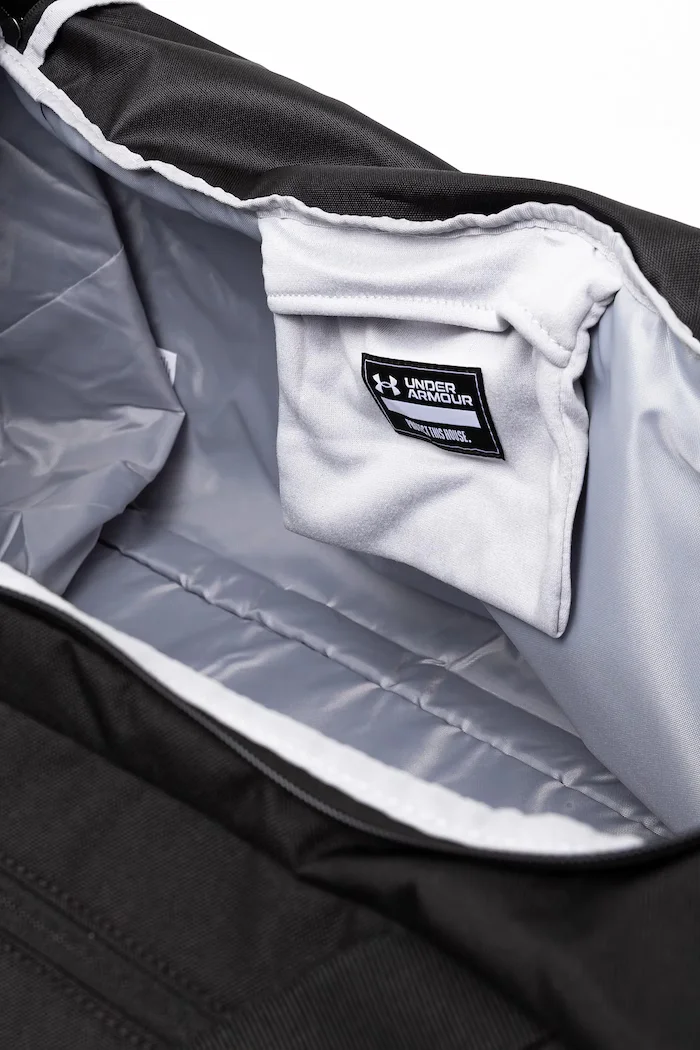 Under Armour Чанта 1369224 в черно