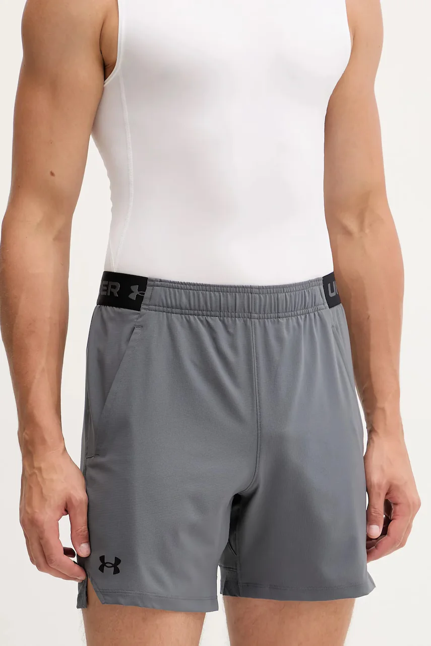 Under Armour Къс панталон за трениране