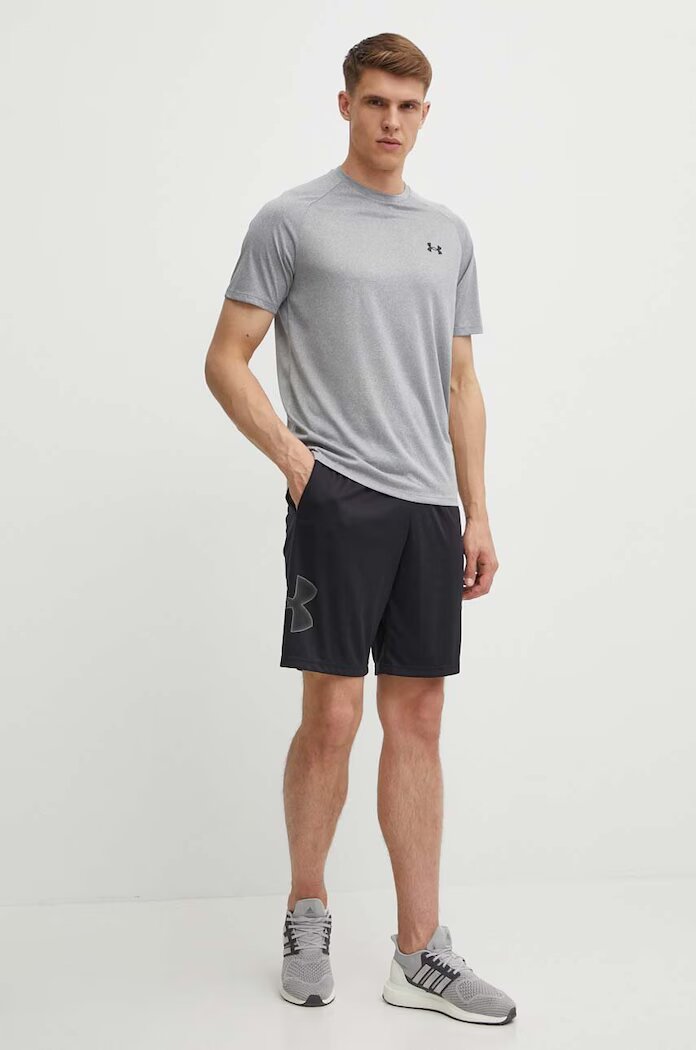 Under Armour Къс панталон за трениране Tech Graphic в черно 1306443