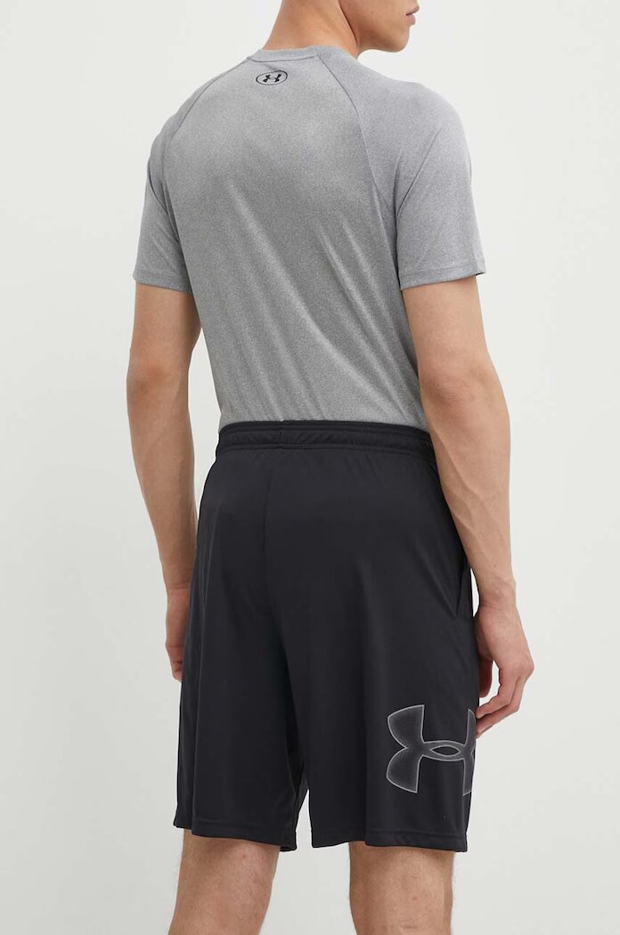 Under Armour Къс панталон за трениране Tech Graphic в черно 1306443