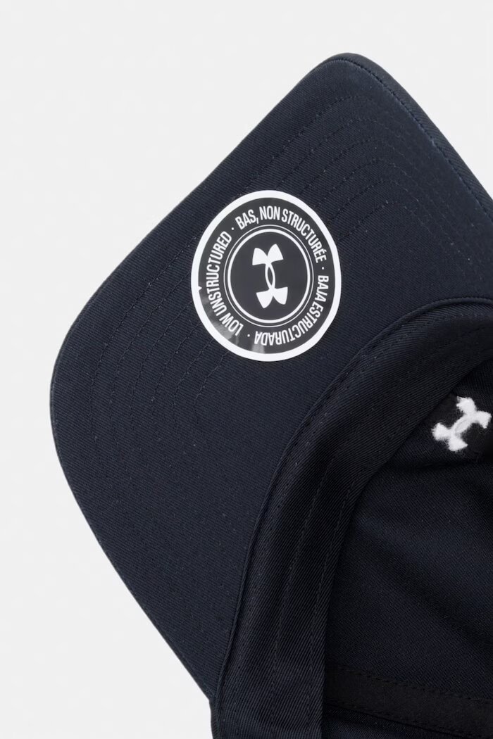 Under Armour Шапка с козирка Favorites в кафяво с апликация 1369790