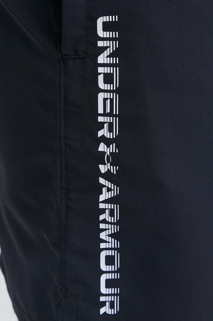 Under Armour спортен къс панталон мъжки Vanish Woven черен със стандартна талия 1383356