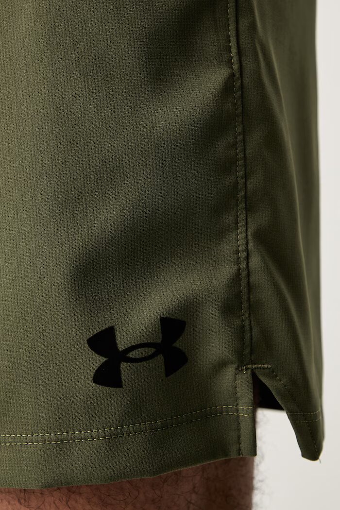 Under Armour спортен къс панталон мъжки Vanish Woven зелен 6009865.390