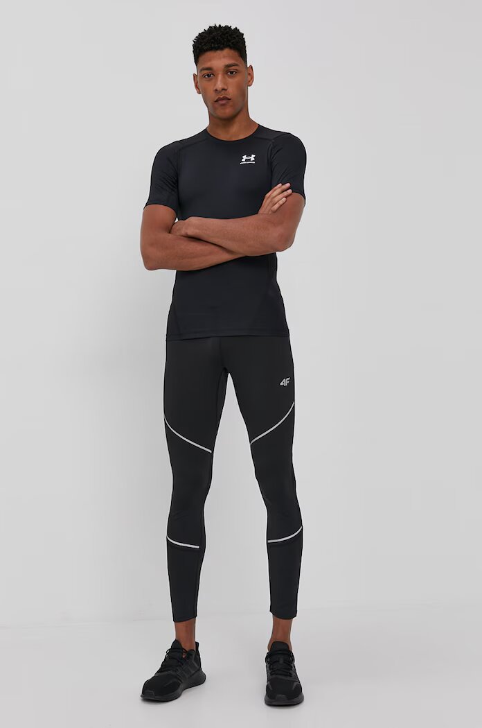 Under Armour Тениска за трениране 1361518 в черно с изчистен дизайн