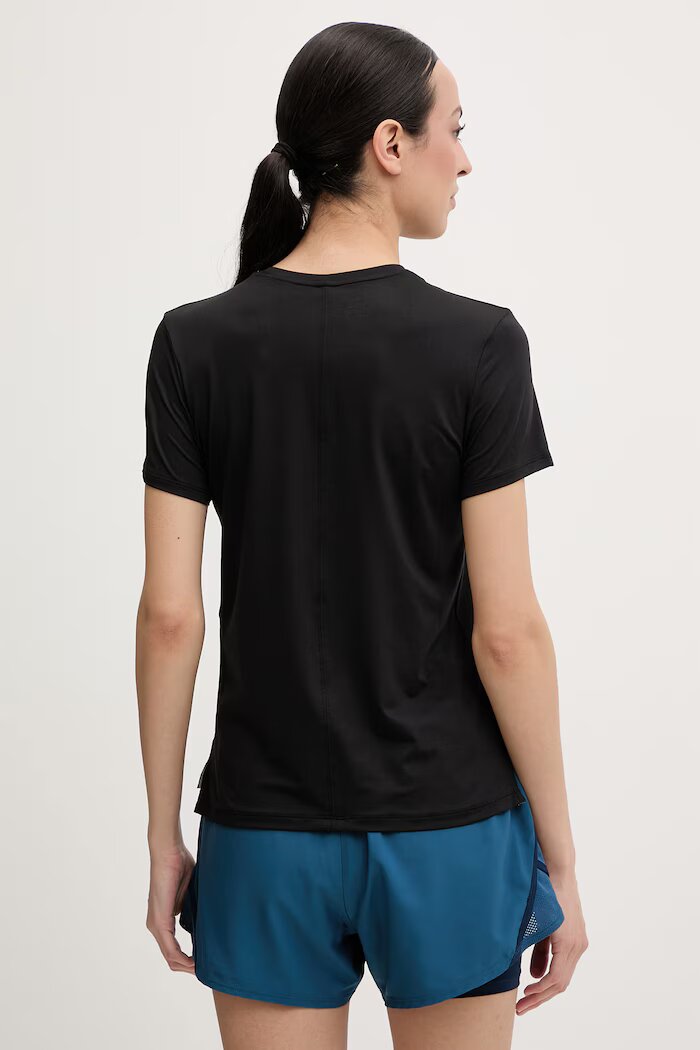 Under Armour тениска за трениране дамска Vanish черна 6010870