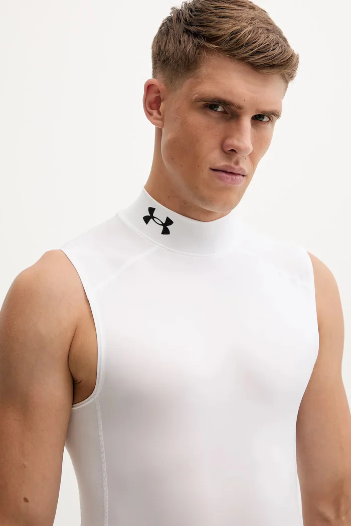 Under Armour Тениска за трениране HG Armour Comp Mock в черно 1361521