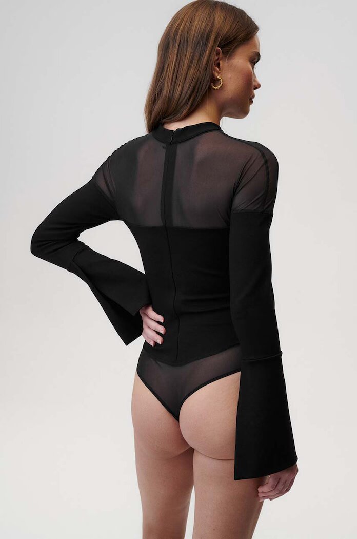 Undress code Боди My Muse Bodysuit Classic дамско в черно с изчистен дизайн 719