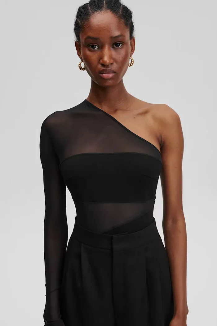 Undress code Боди Sex and the City Bodysuit Thong в черно с изчистен дизайн 640