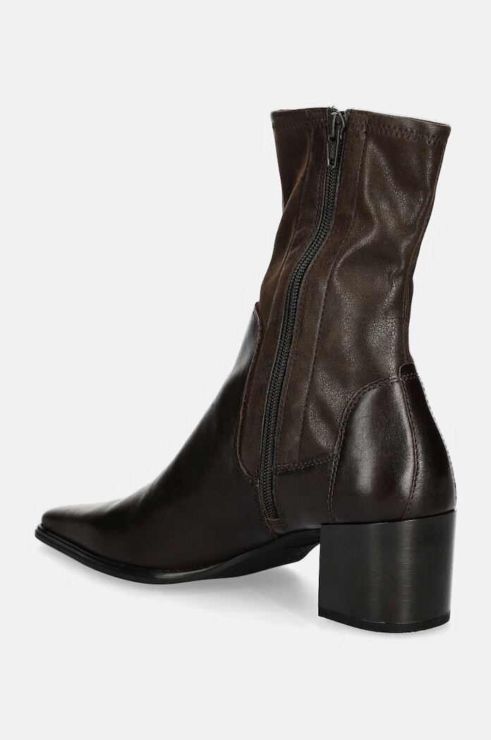 Vagabond Shoemakers Боти GISELLE в кафяво с дебел ток 5654-202-35