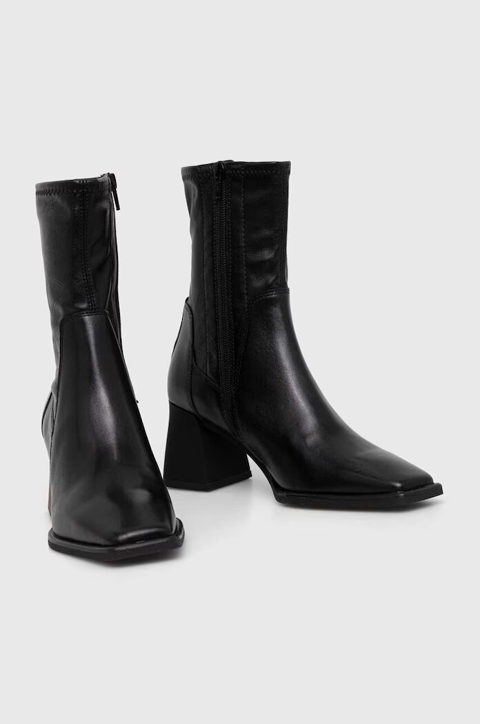 Vagabond Shoemakers Боти HEDDA в черно с дебел ток 5602.302.20
