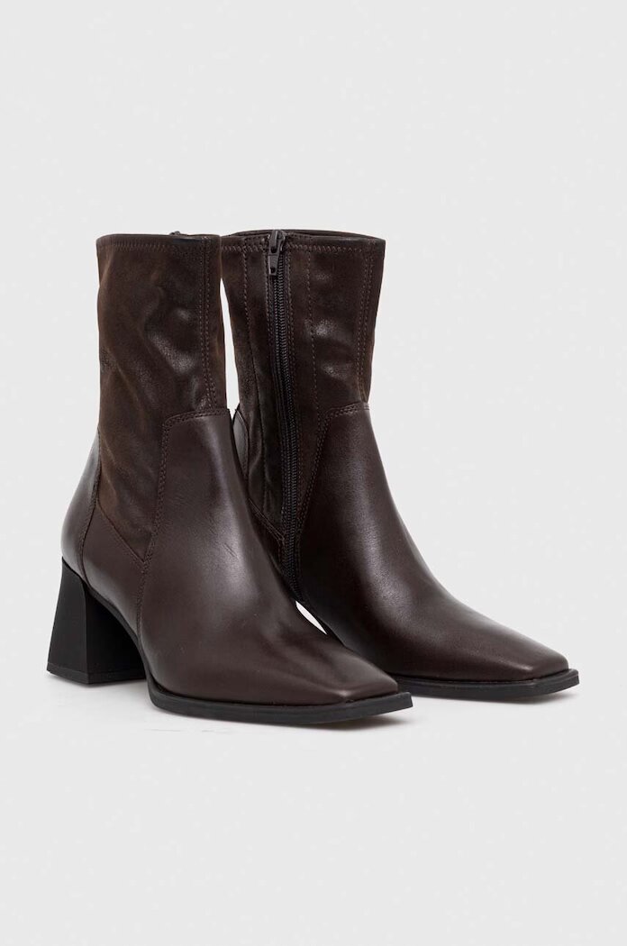 Vagabond Shoemakers Боти HEDDA в кафяво с дебел ток 5602.302.35