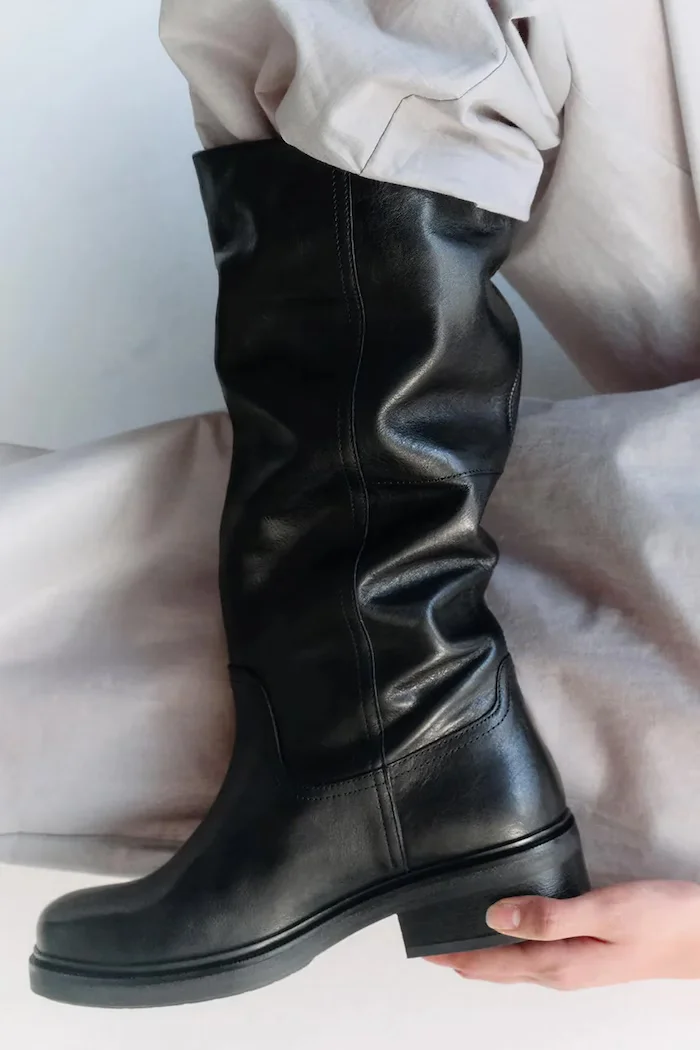 Vagabond Shoemakers ботуши под коляното дамски от кожа KARLIE черни 6115-001-20