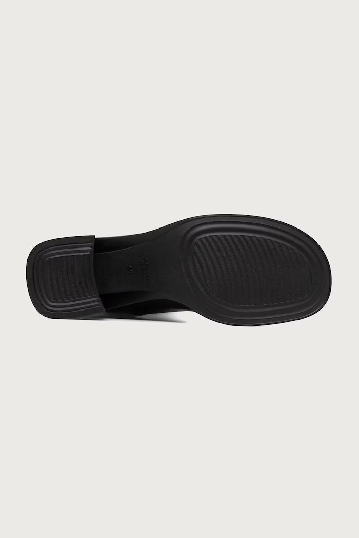 Vagabond Shoemakers ботуши под коляното дамски от кожа VEGA черни 6251-102-20