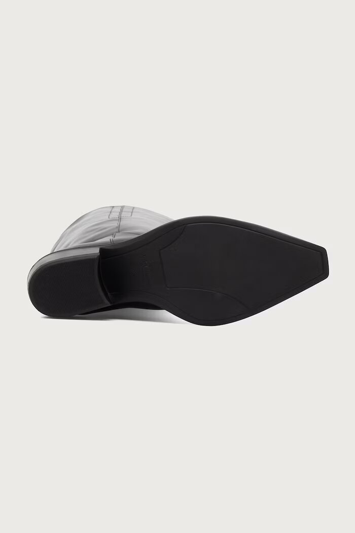 Vagabond Shoemakers ботуши под коляното с нисък ток дамски от кожа KELSEY черни 6210-201-20