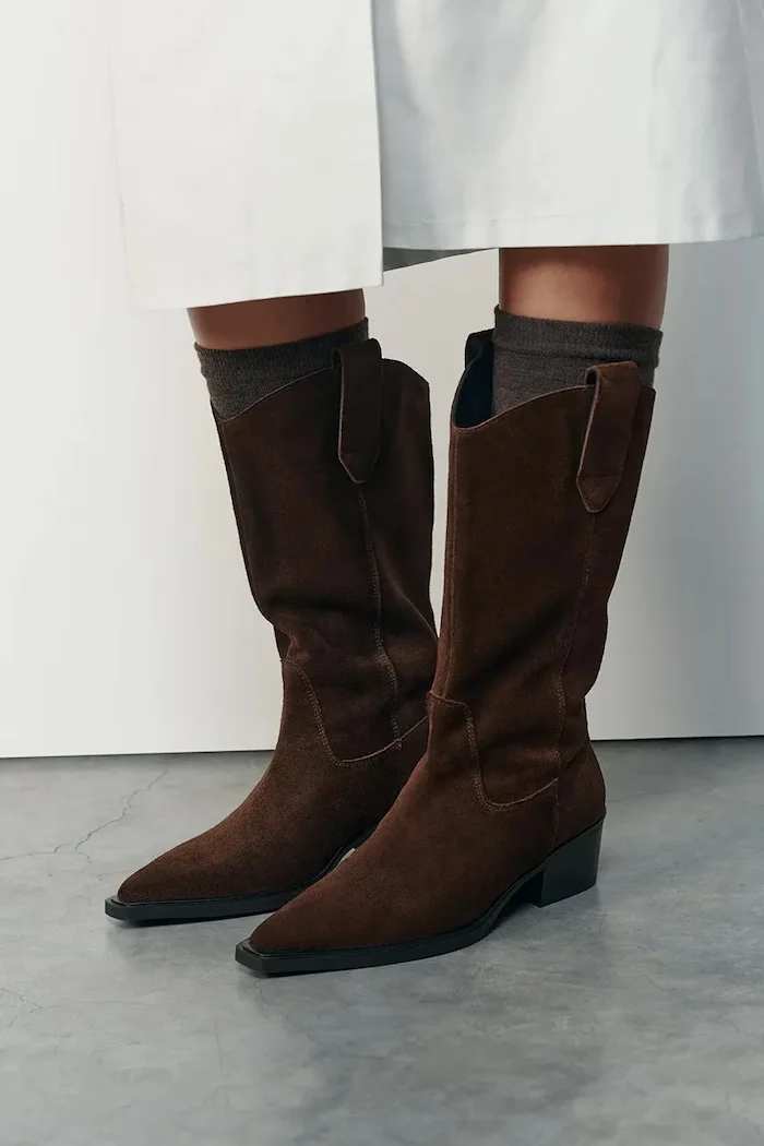 Vagabond Shoemakers каубойски ботуши дамски от велур KELSEY кафяви 6110-040-31