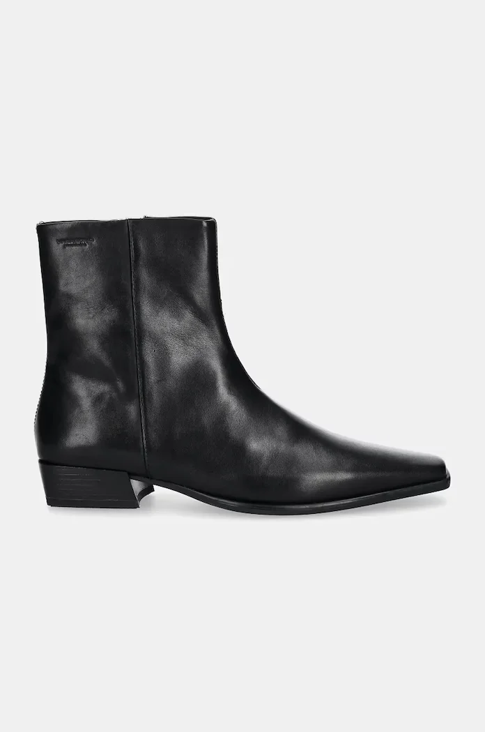 Vagabond Shoemakers Кожени боти Nella в черно с равна подметка