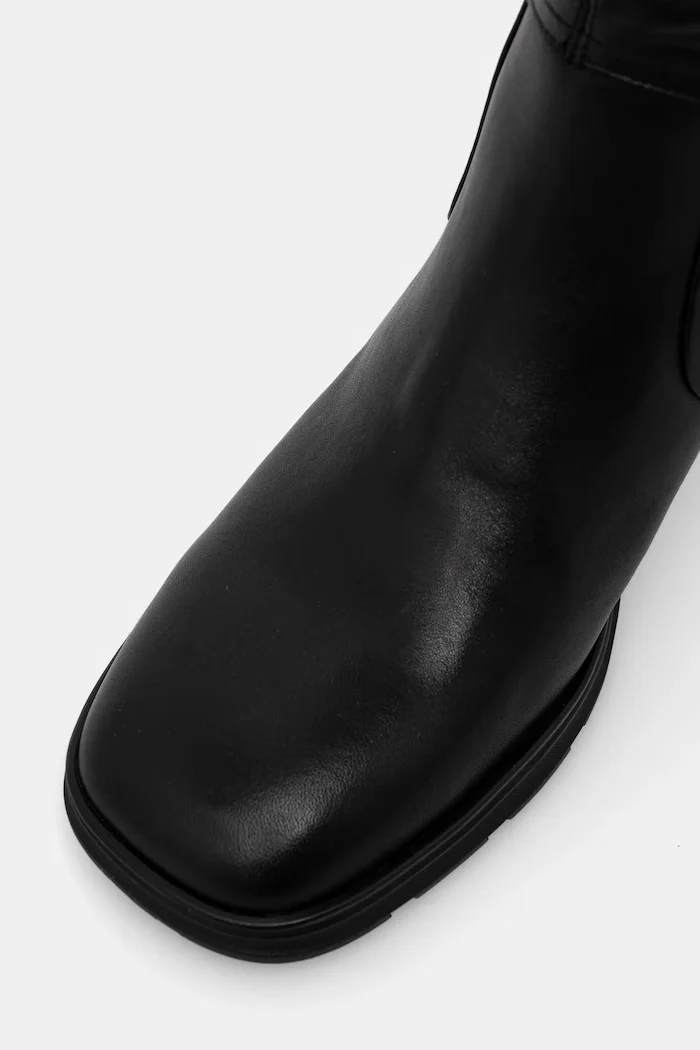 Vagabond Shoemakers Кожени ботуши JANINE в черно с дебел ток 6038-101-20