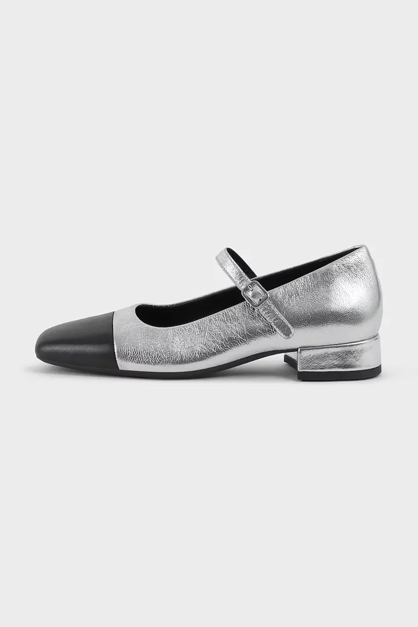 Vagabond Shoemakers Кожени обувки с дебел ток DEBBI