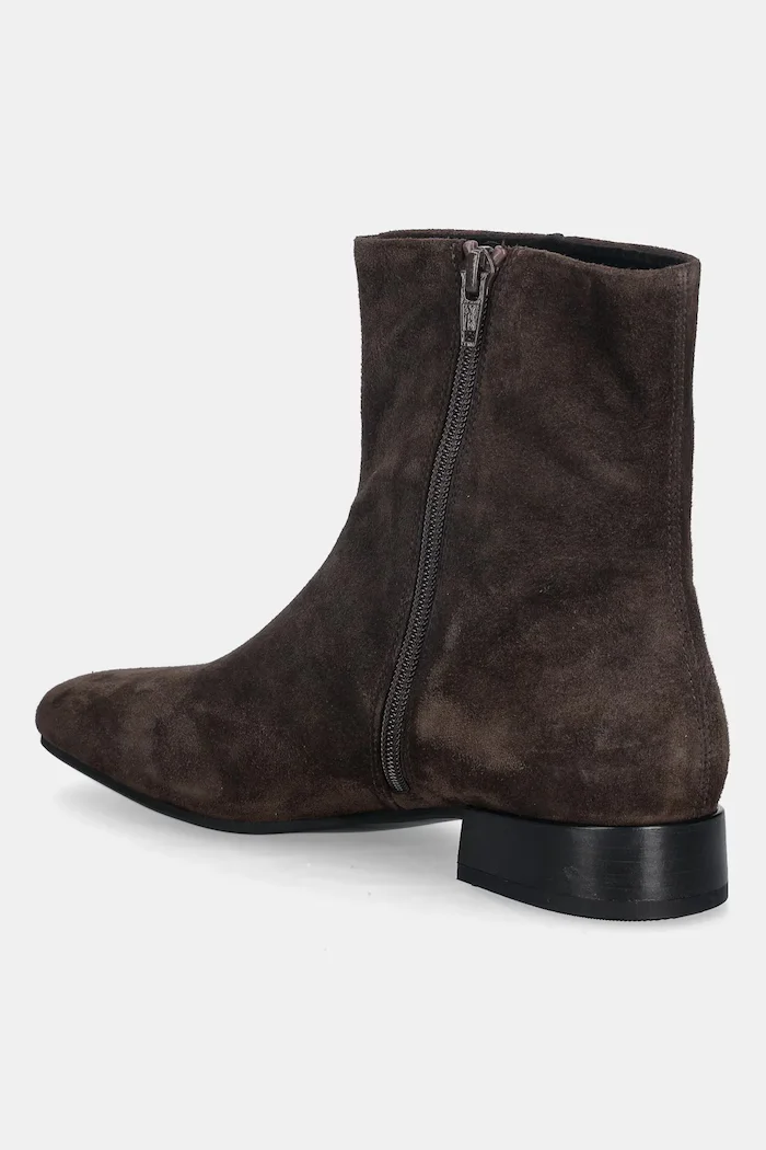 Vagabond Shoemakers Велурени боти MONA в кафяво с равна подметка 5955-040-29