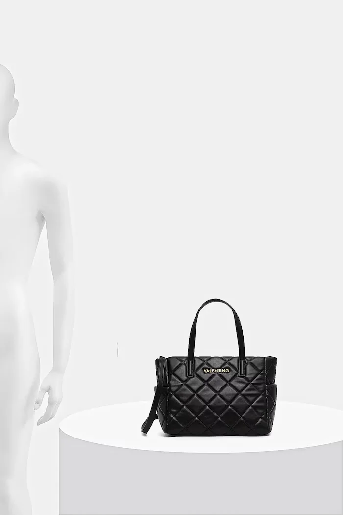 Valentino Bags Чанта OCARINA в черно VBS3KK36R