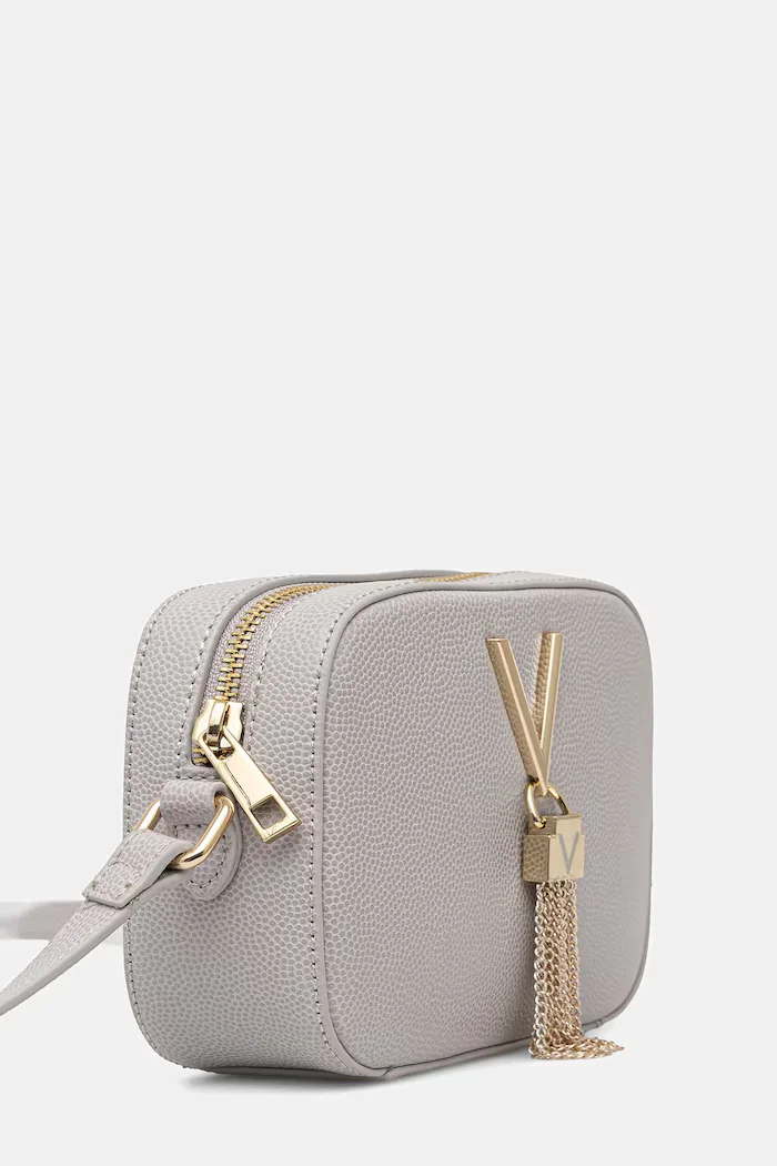 Valentino Bags Чанта в черно VBS1R409G